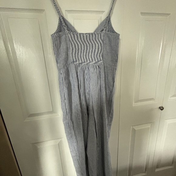 BNWT smocked back wide leg jumpsuit - Picture 3 of 4